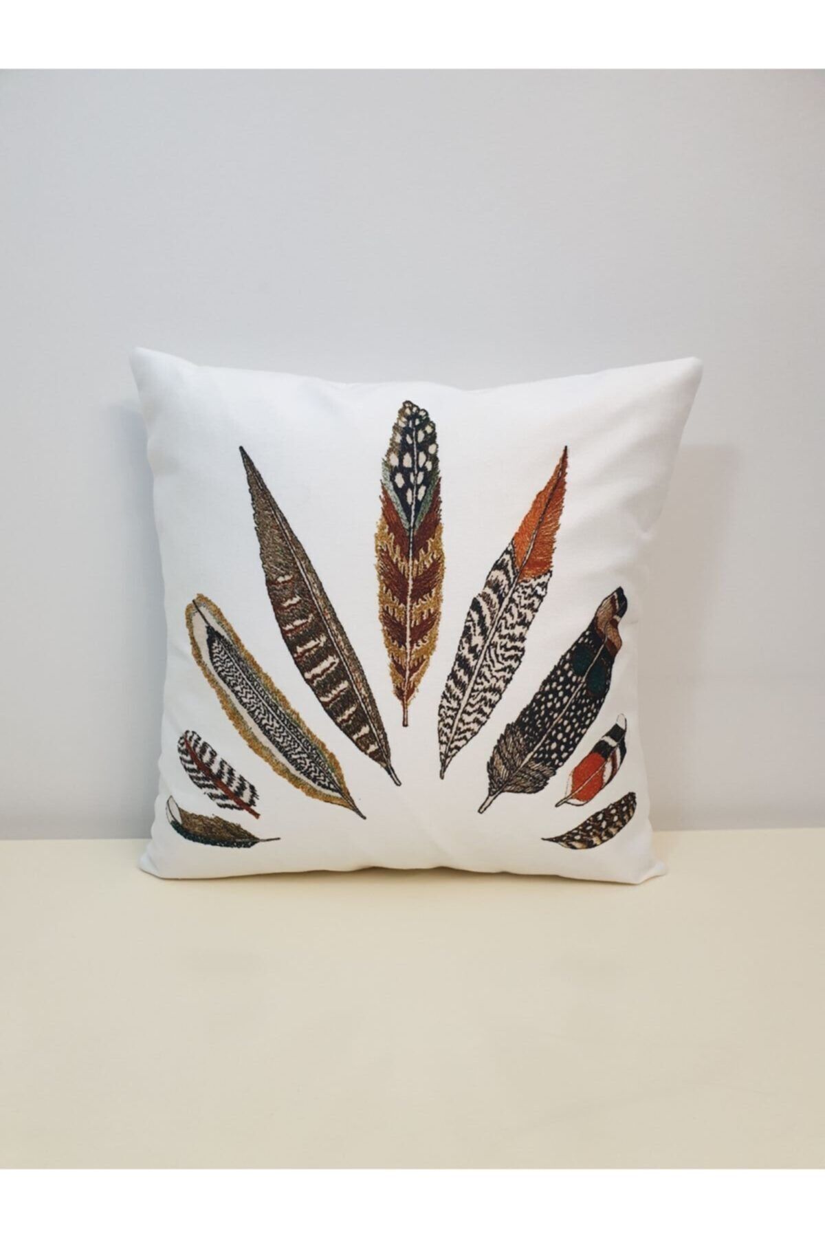 Kızıl Tüy Desen Kırlent Kılıfı