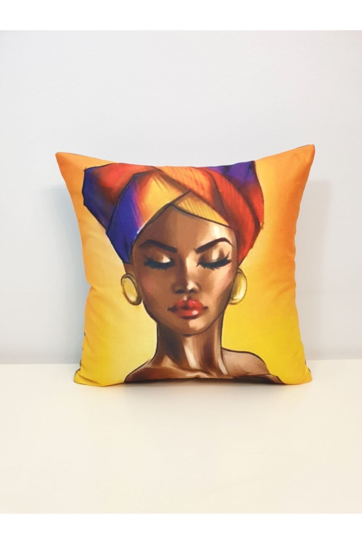 Turuncu Afrikalı Kadın Desen Kırlent Kılıfı