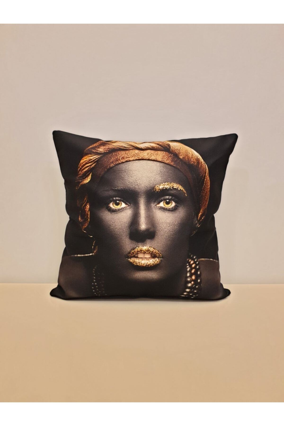 Afrikalı Kadın 3 Desen Kırlent Kılıfı