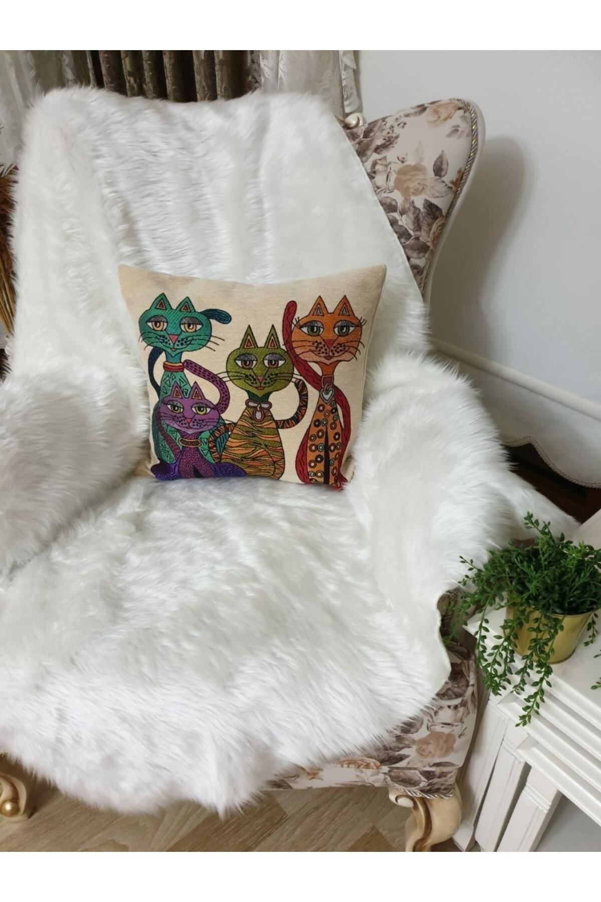 Goblen Kedi Kırlent Kılıfı