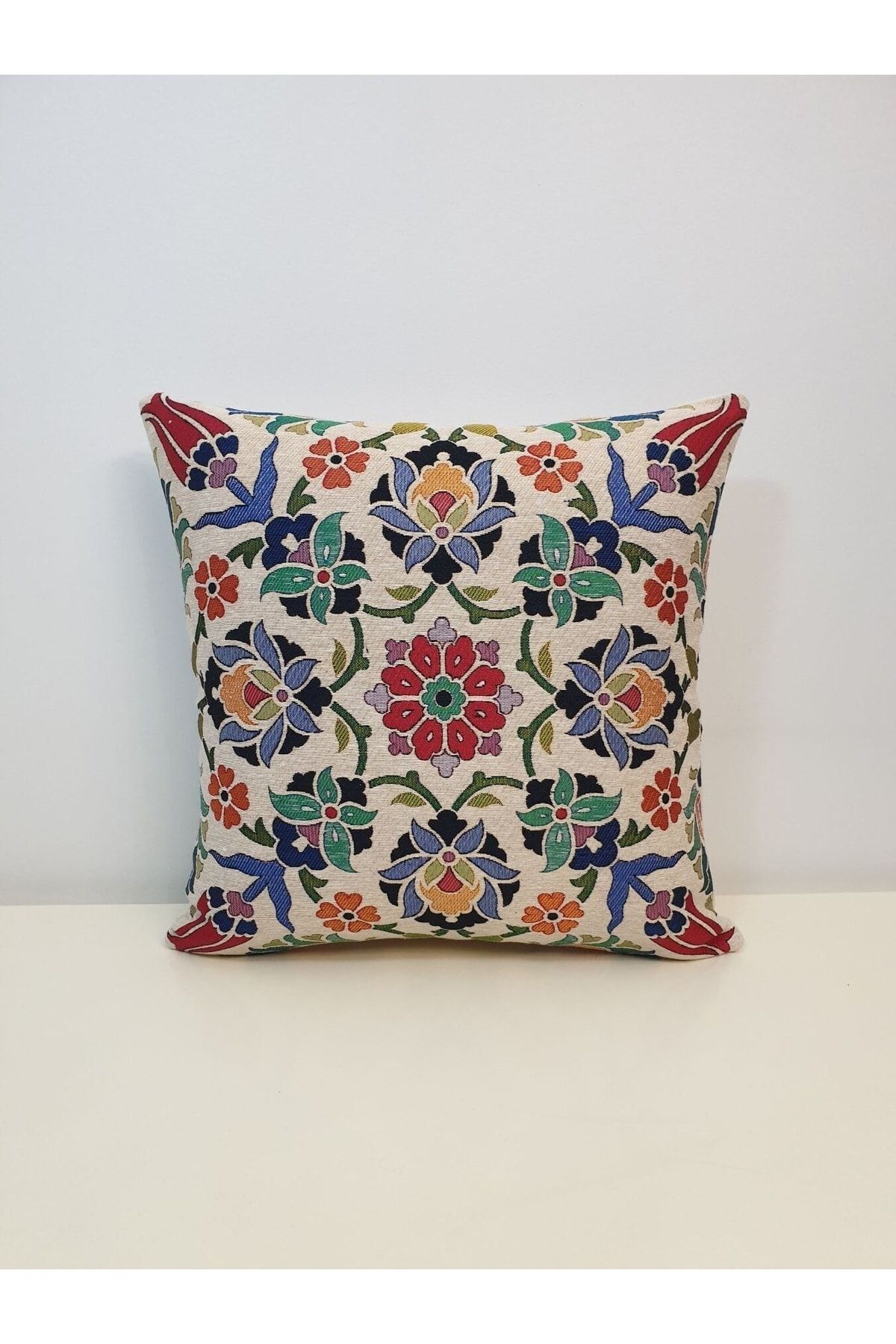 Goblen Çini Lale Desen Kırlent Kılıf