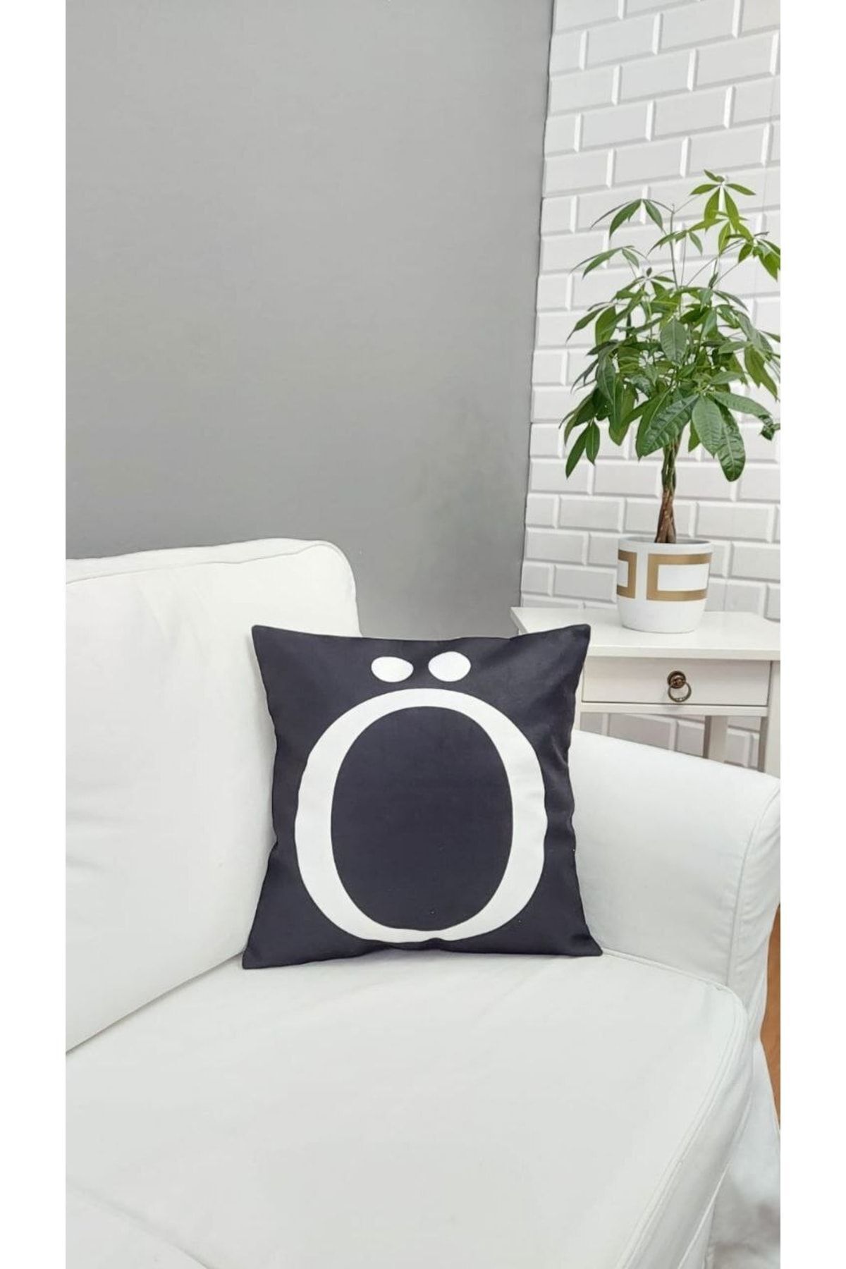 (ö) Harfi Kırlent Kılıfı