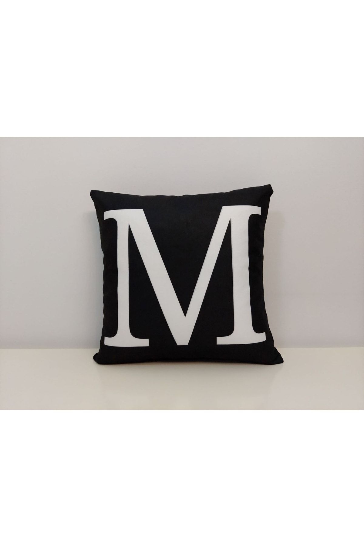 (m) Harfi Kırlent Kılıfı