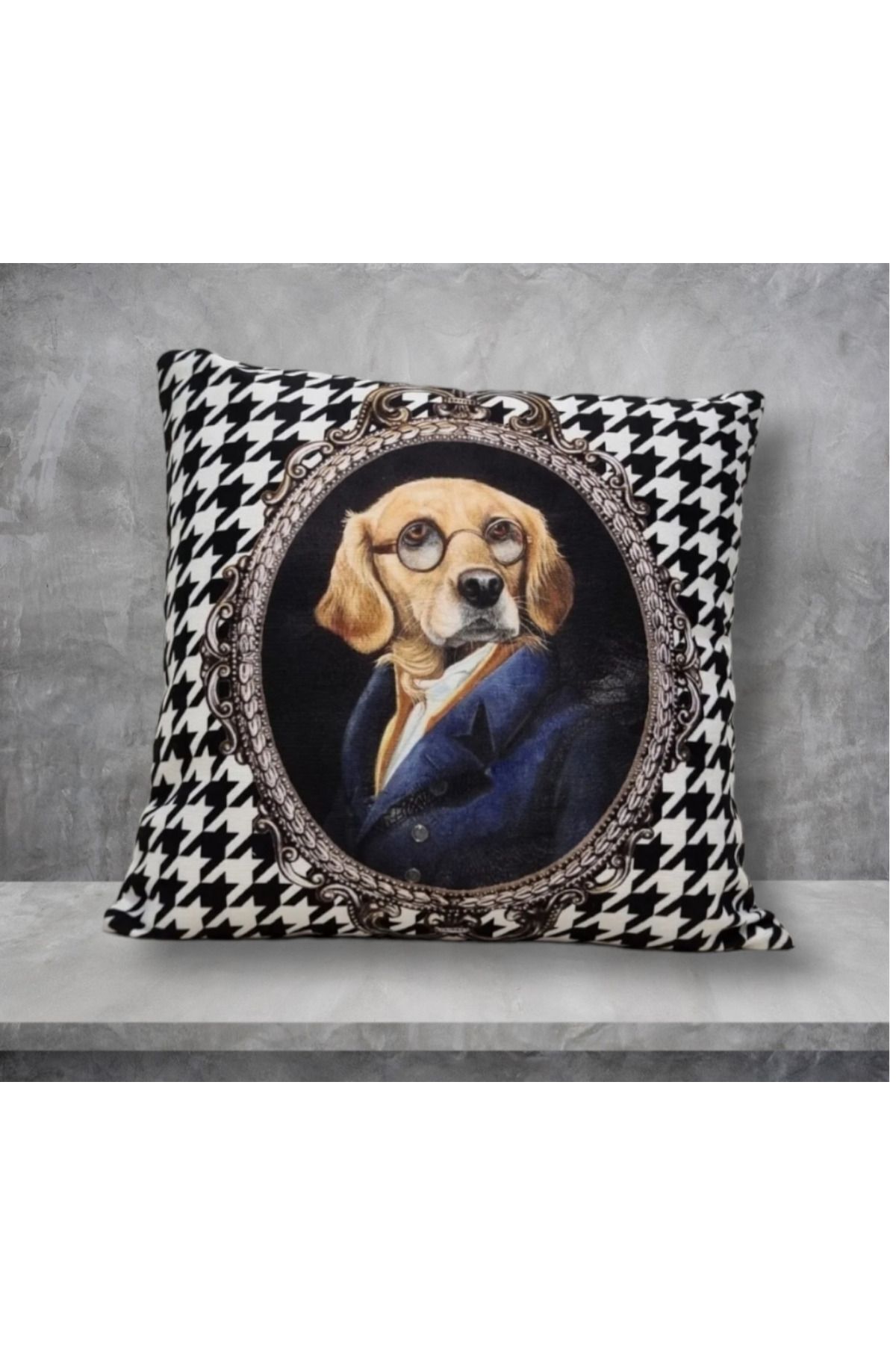 KAZ AYAK GOLDEN GÖZLÜKLÜ KÖPEK