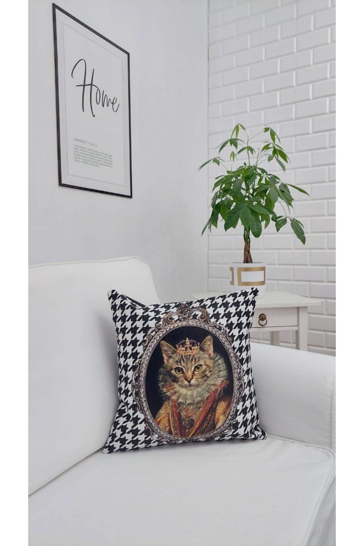 KAZ AYAK KRALİÇE KEDİ