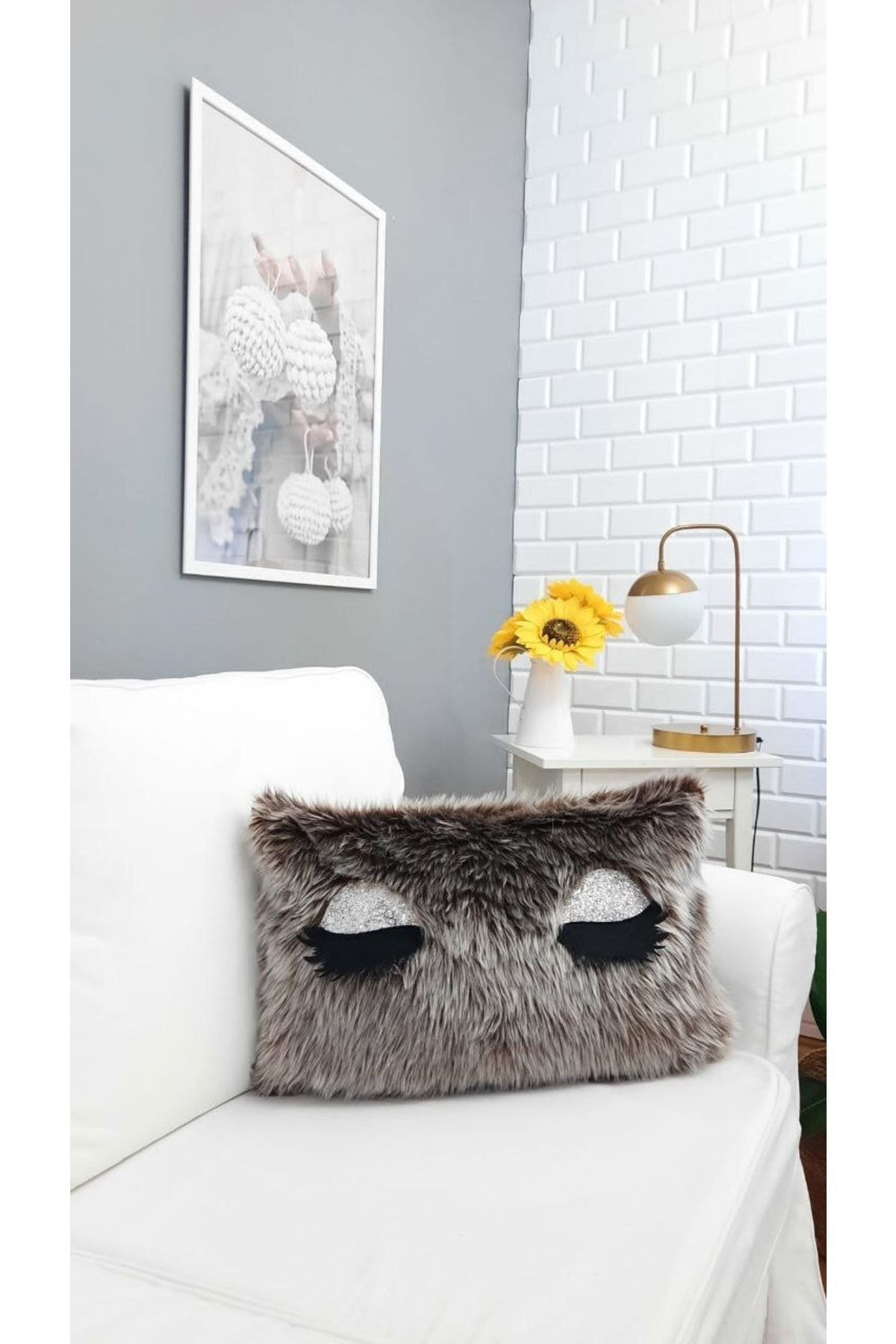 Kirpik Bej Peluş Kırlent Kılıf