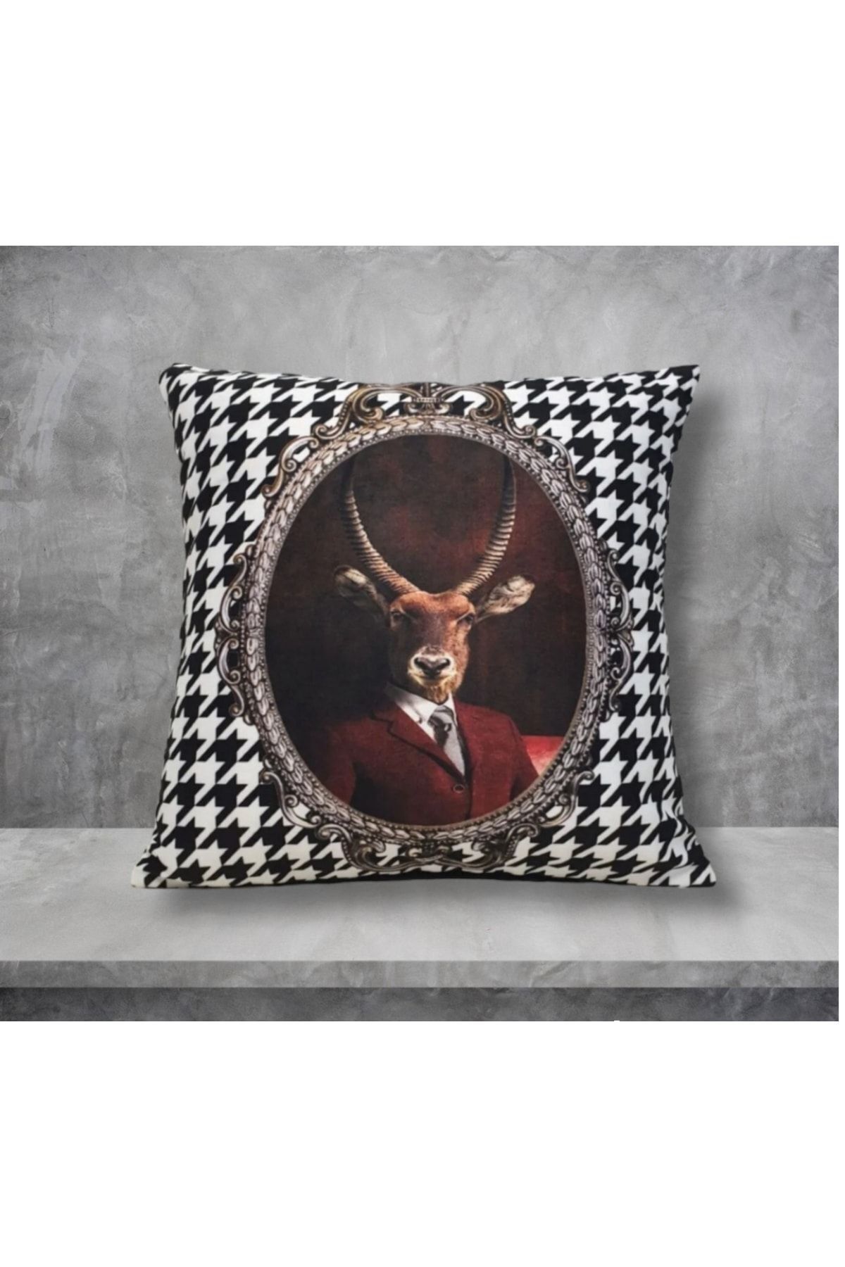 Takım Elbiseli Geyik Kaz Ayağı Desen Kırlent Kılıfı