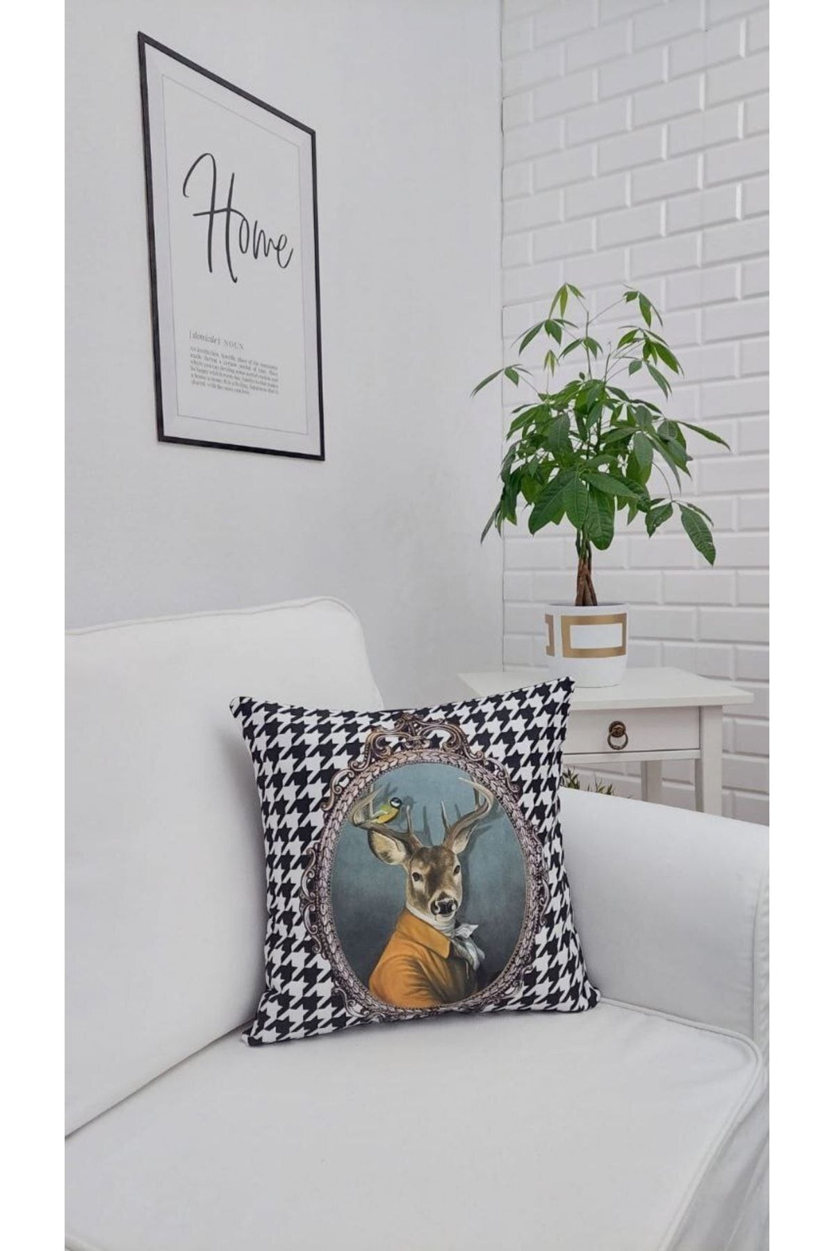 Geyik Ve Kuş Kaz Ayağı Desen Kırlent Kılıfı