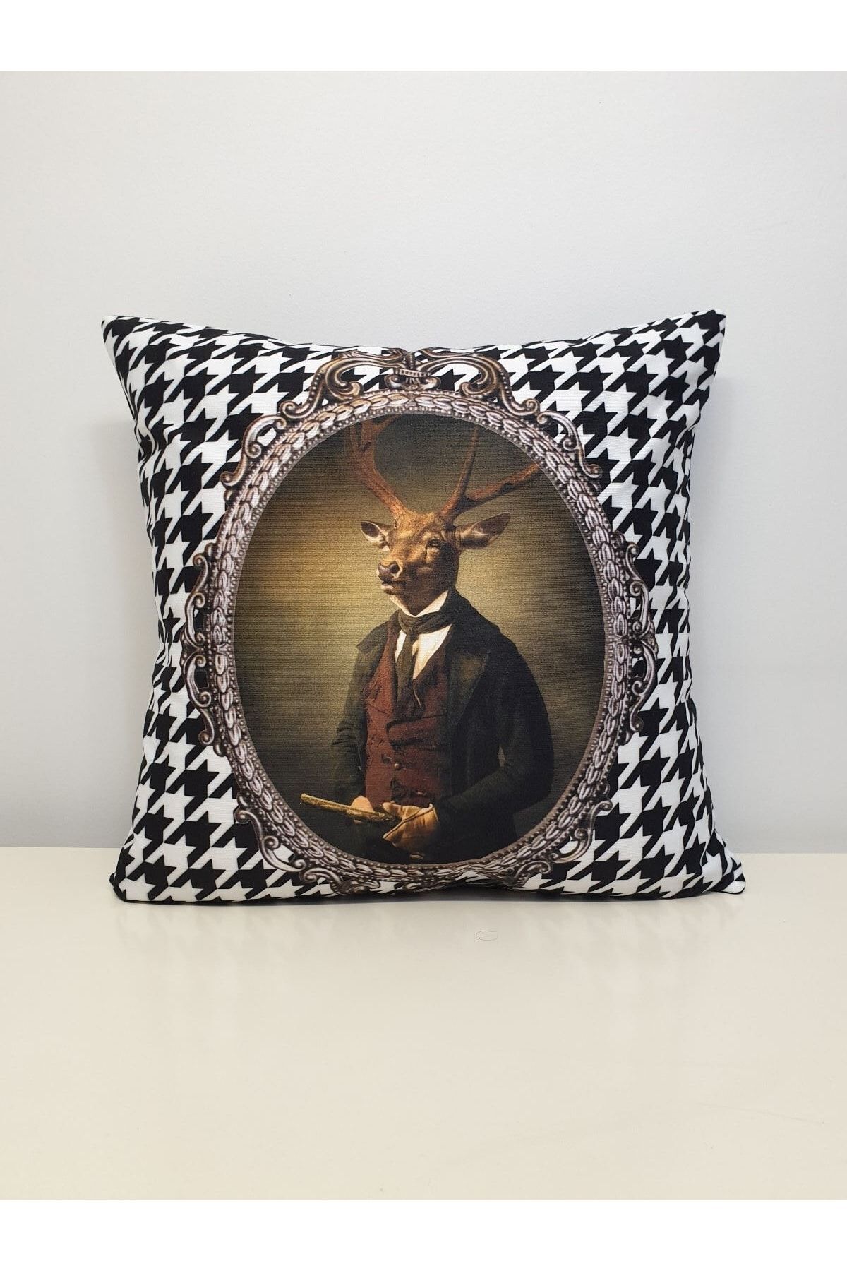 Centilmen Geyik Kaz Ayağı Desen Kırlent Kılıfı