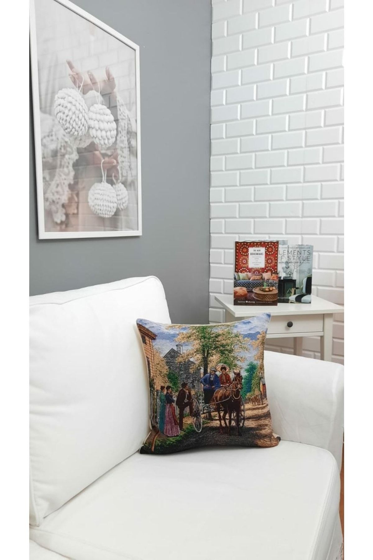 Goblen At Arabası Kırlent Kılıf