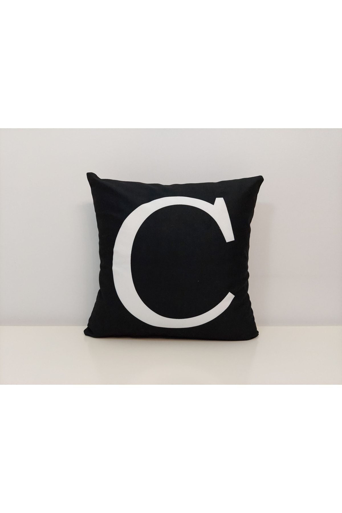 (c) Harfi Kırlent Kılıfı