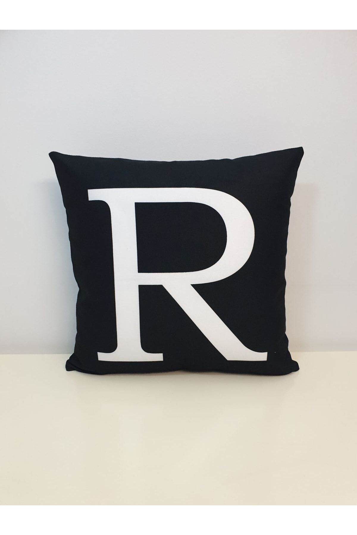 (r) Harfi Kırlent Kılıfı