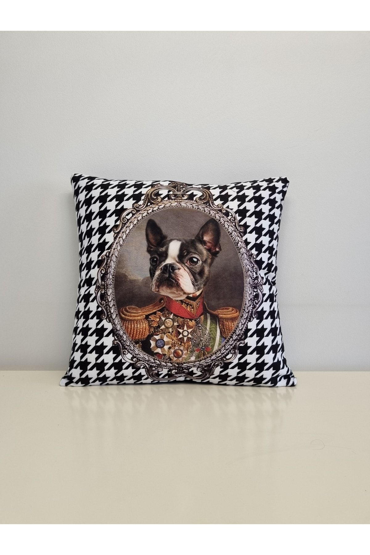 Kral Boston Terrier Köpek Kaz Ayağı Desen Kırlent Kılıfı